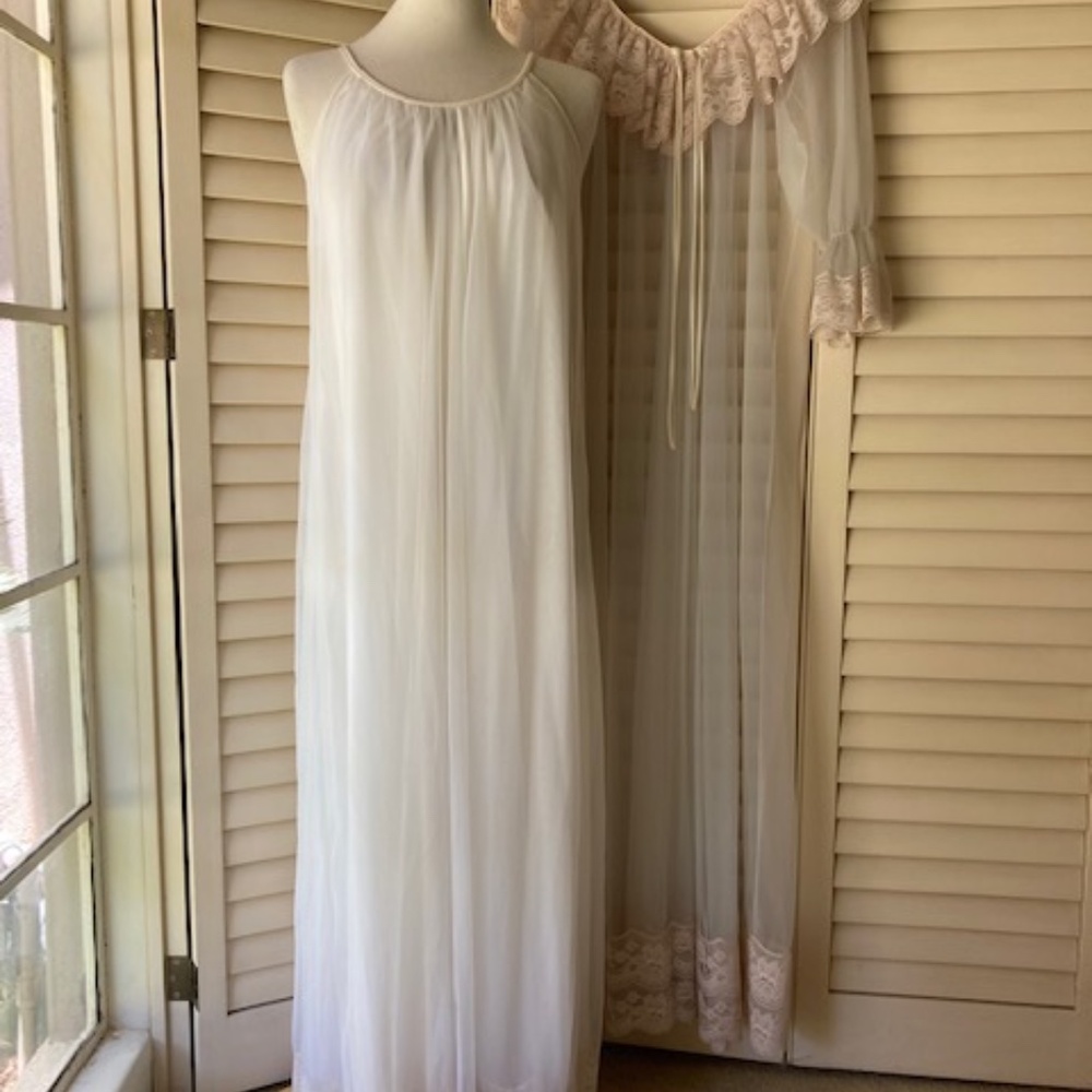 Vintage Layered Chiffon and Lace Peignoir Set